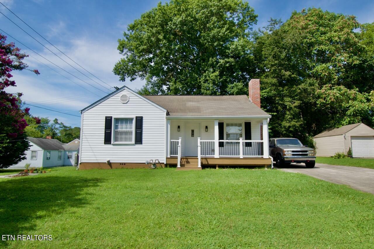 Property Photo:  1839 Dalton St  TN 37701 