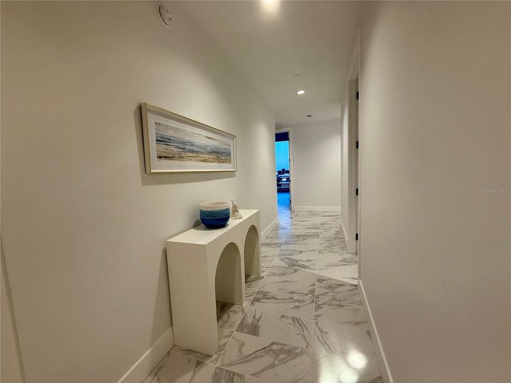 Property Photo: 777 3rd Avenue N 908 FL 33701