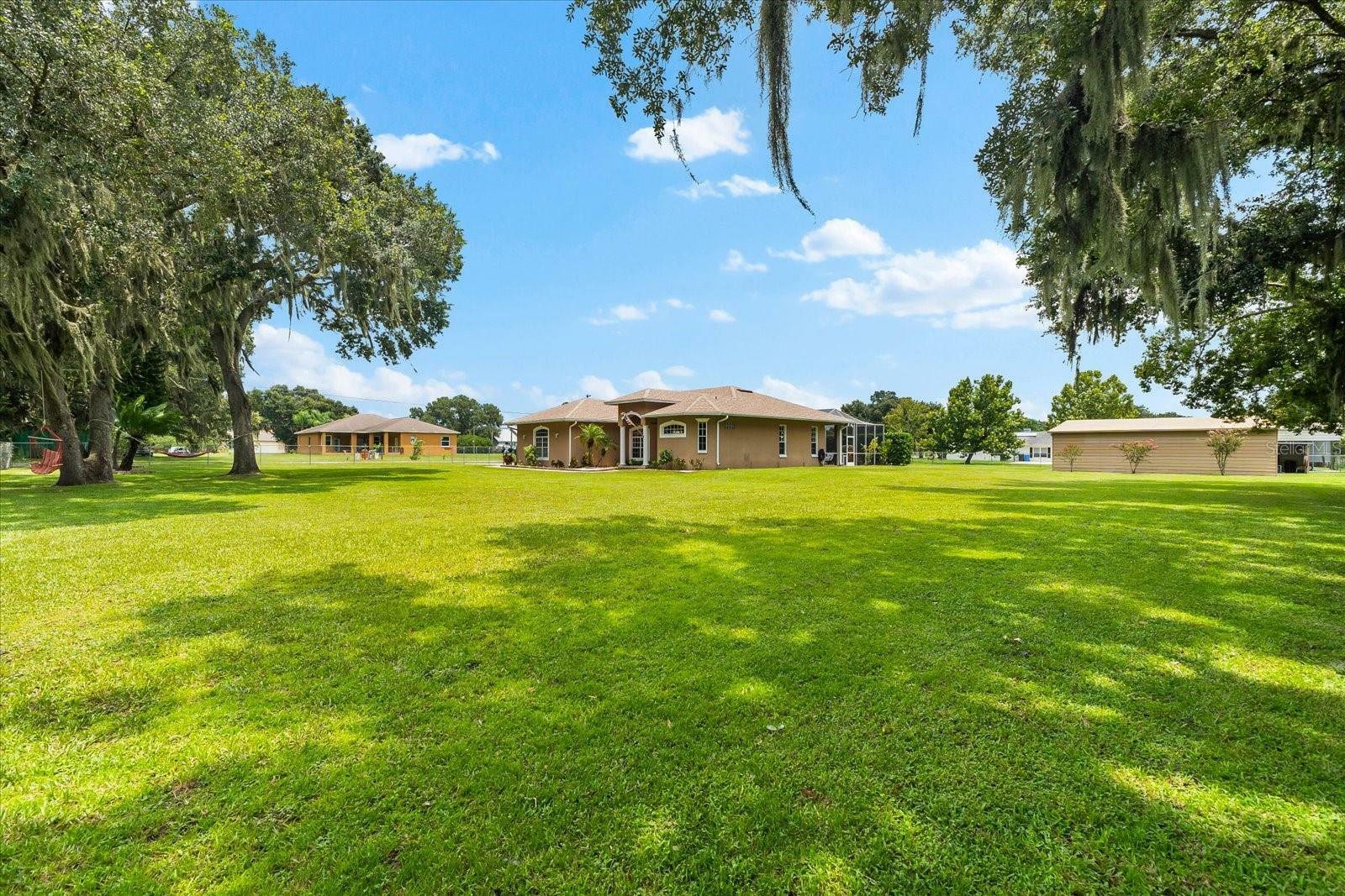 Property Photo:  3403 Aul Country Place  FL 33566 