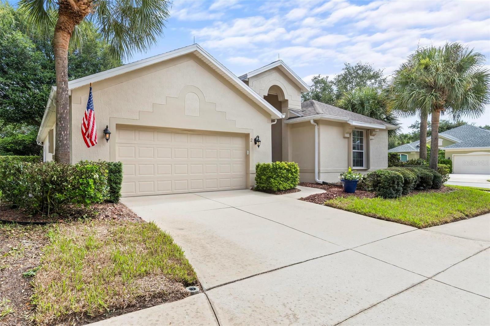 Property Photo:  2 Shinnecock Court  FL 32137 