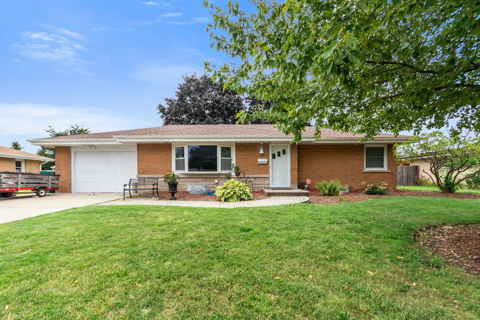 809 Winthrop Avenue  Joliet IL 60435 photo