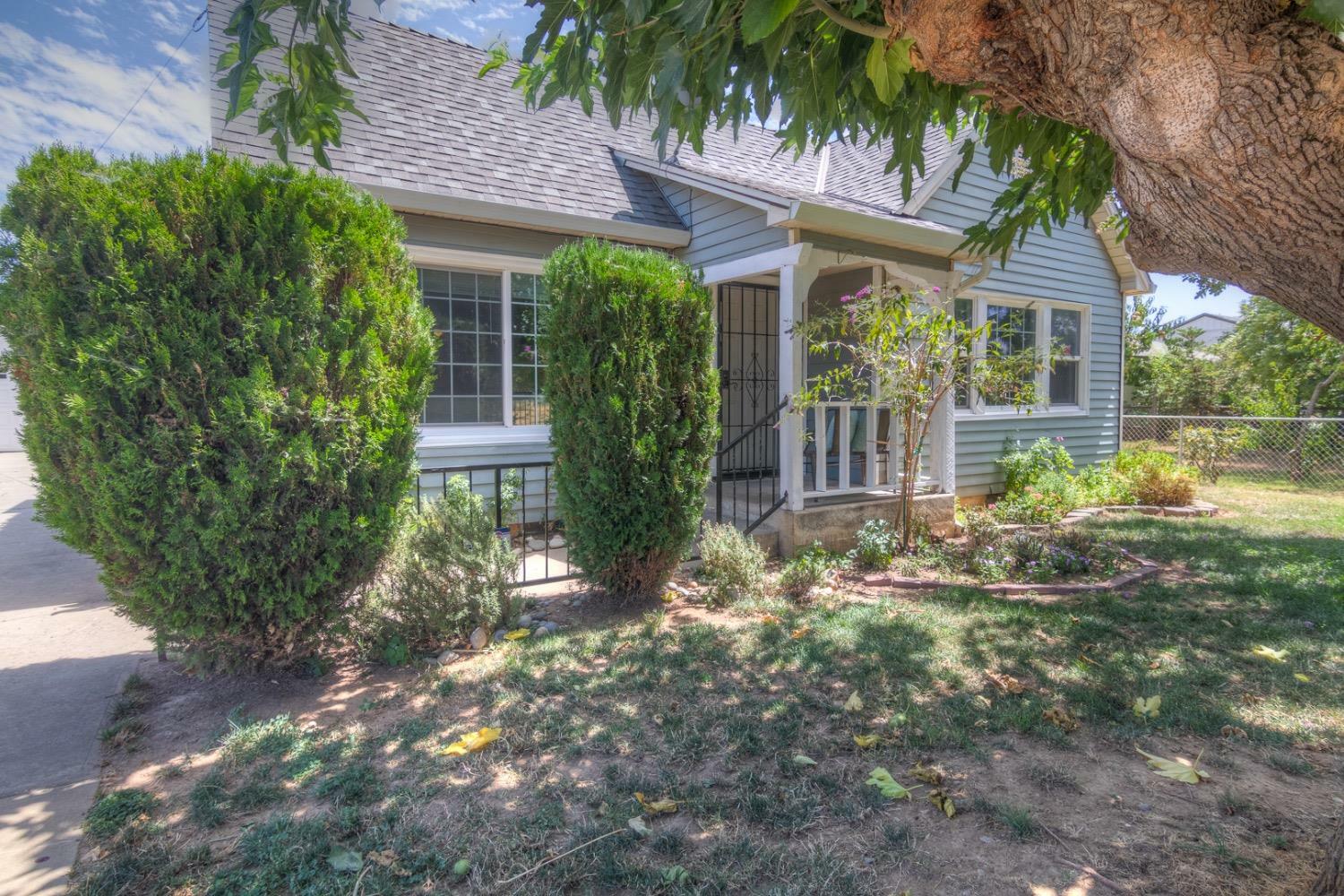 Property Photo: 725 Fourth Street CA 95632