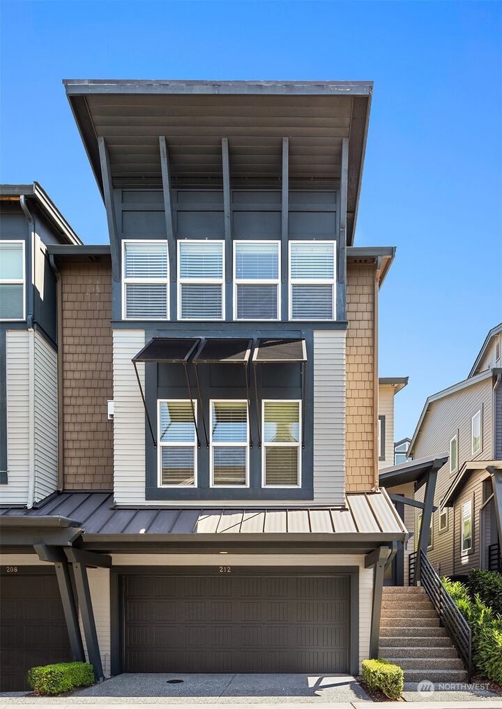 Property Photo:  212 3rd Lane S  WA 98033 