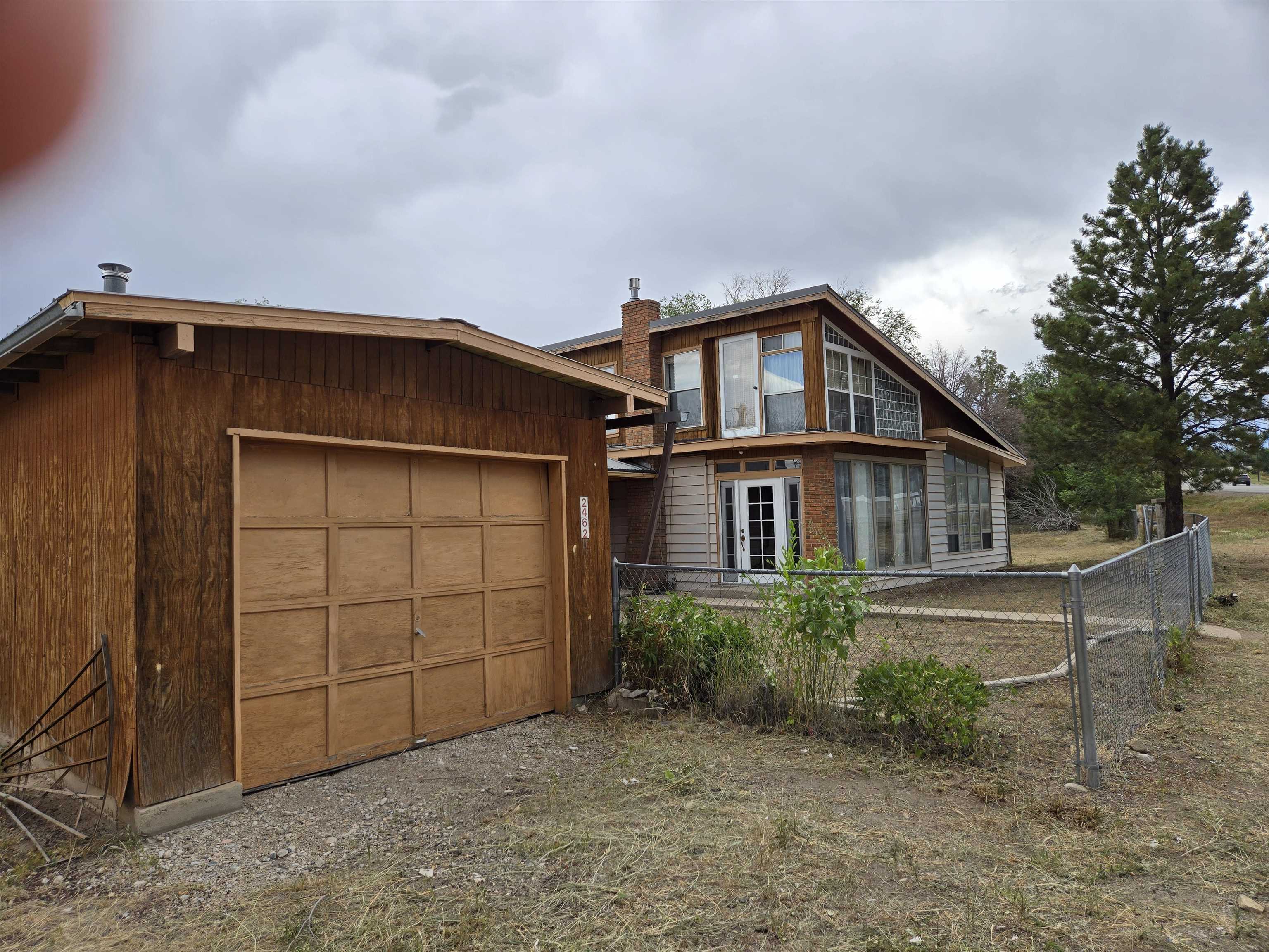 Property Photo: 2462 Hwy 522 NM 87556