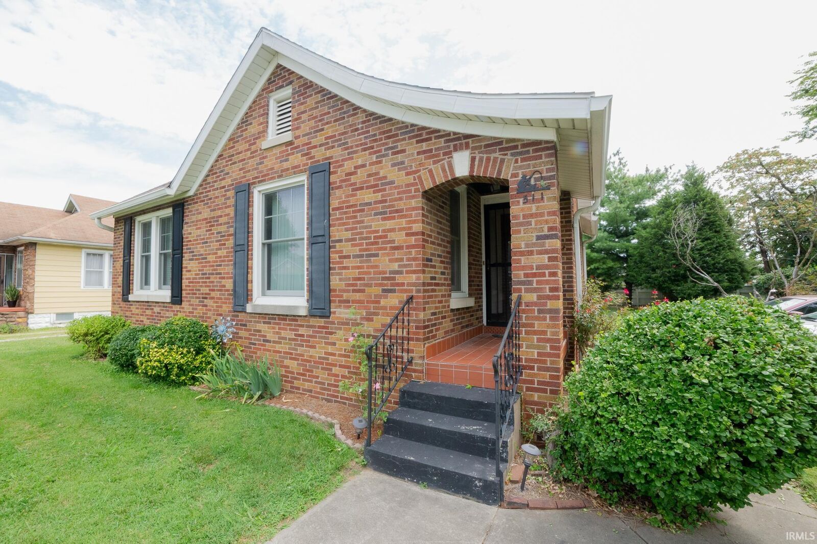 Property Photo: 511 N Kerth Avenue IN 47711-5209