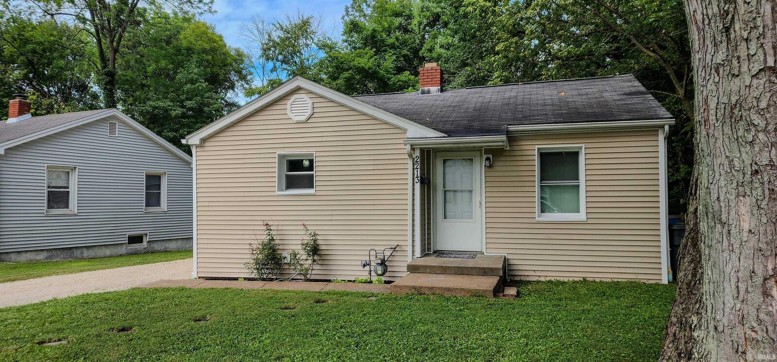 Property Photo:  2213 Hercules Avenue  IN 47711-4205 