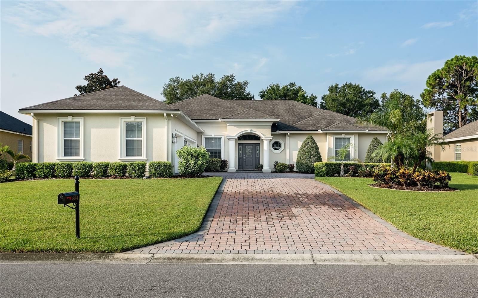 Property Photo:  884 Summerfield Drive  FL 33803 