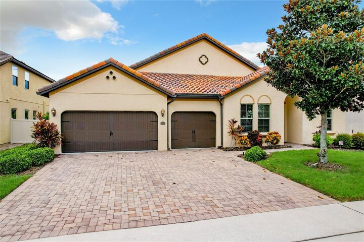 Property Photo: 8440 Chilton Drive FL 32836