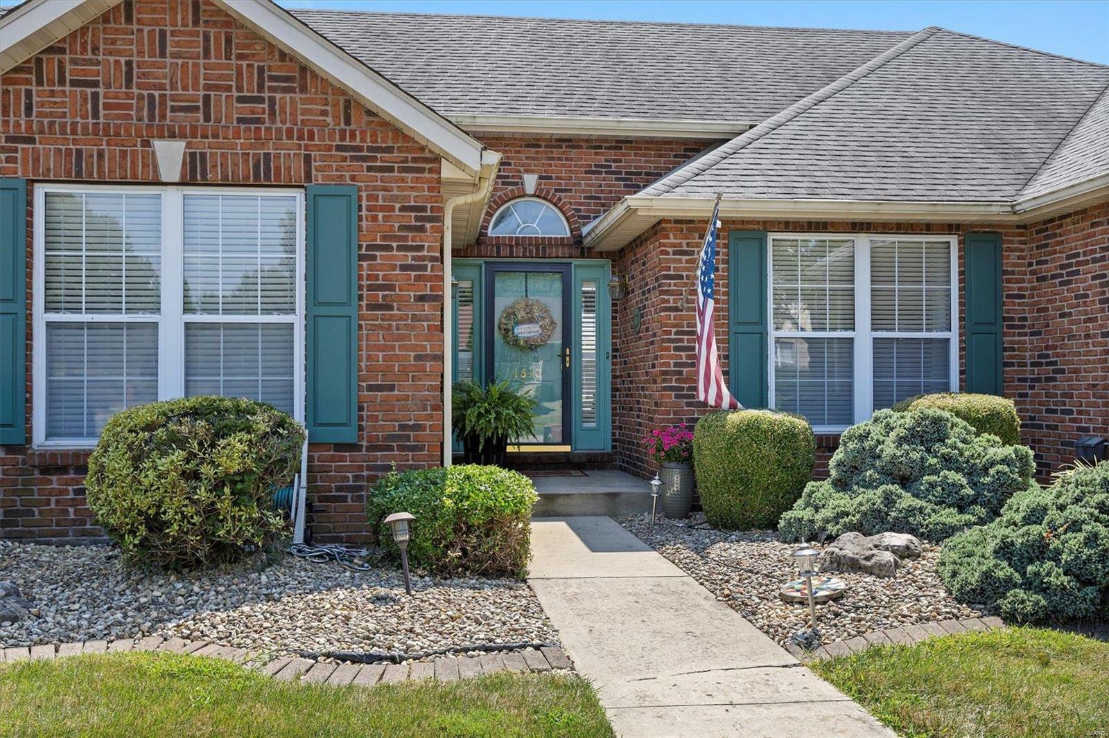 Property Photo:  1610 Bermuda Drive  IL 62269 