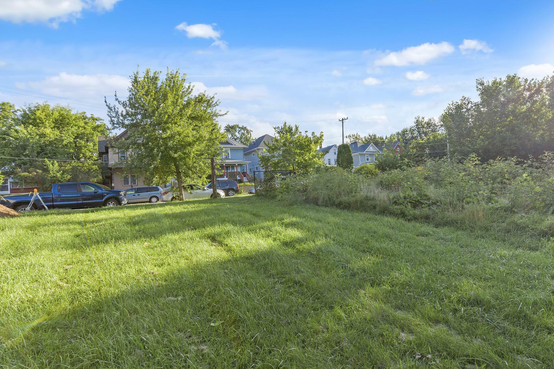 Property Photo:  676 Wells Street  MN 55106 