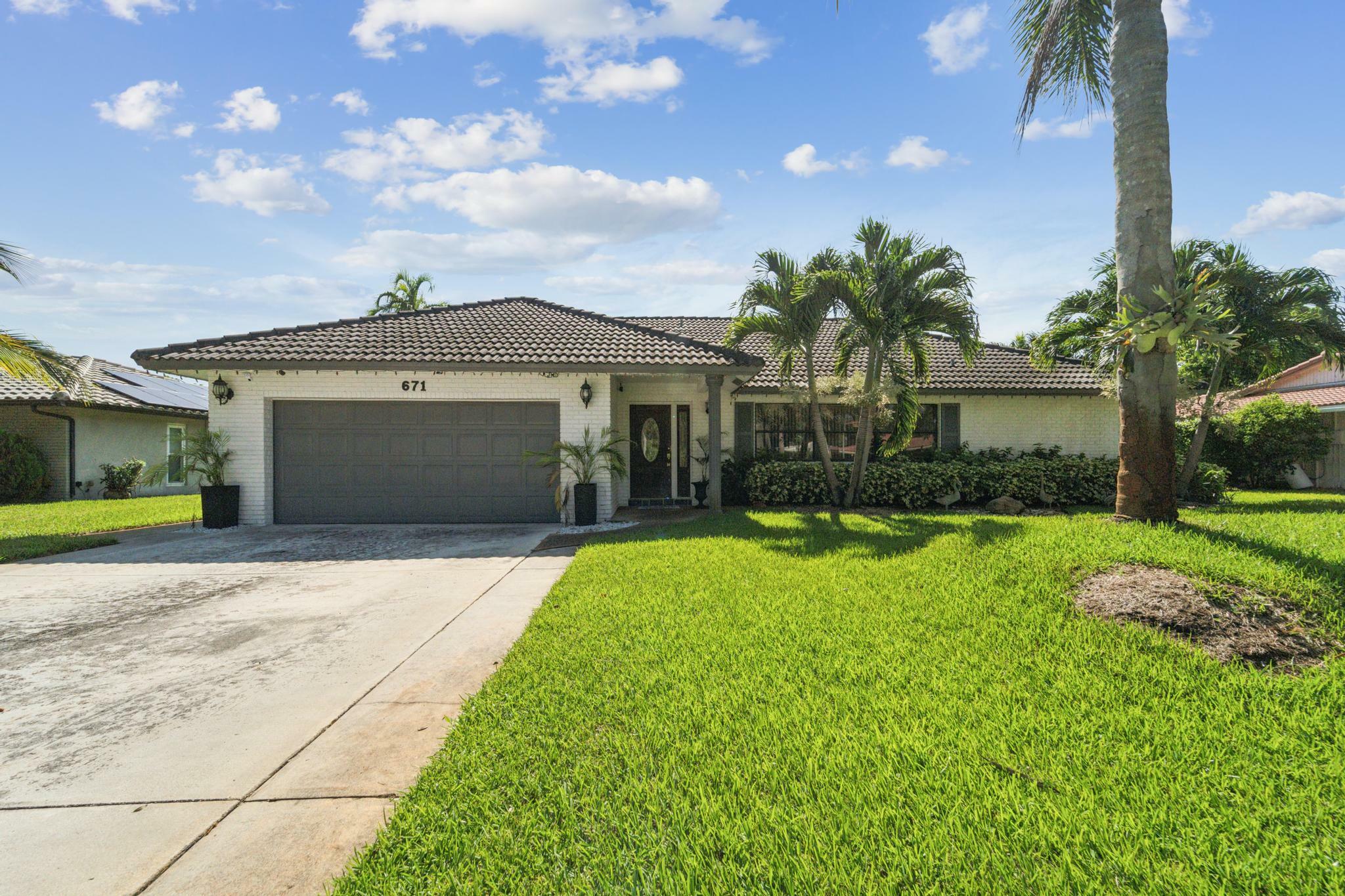 Property Photo:  671 NW 82 Terrace  FL 33071 