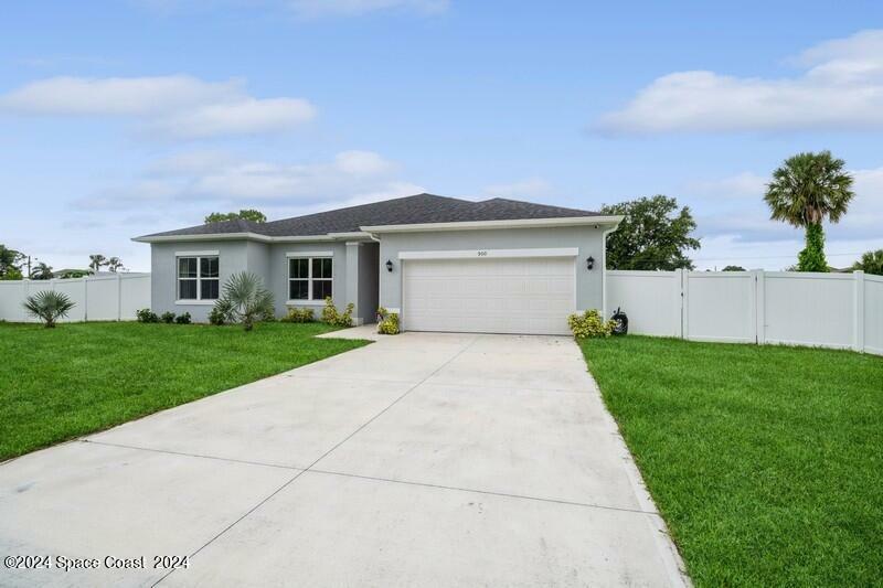 Property Photo:  900 Coquina Street SE  FL 32909 