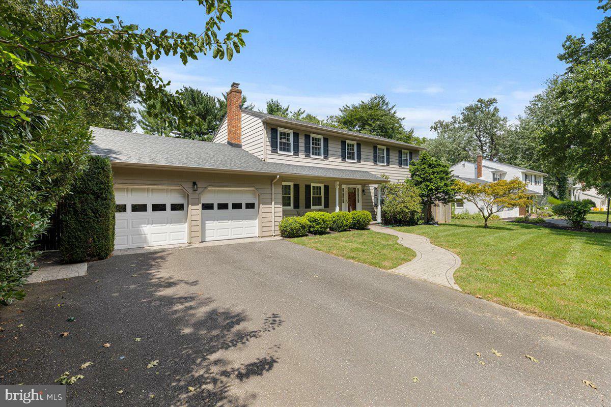 Property Photo:  5 Wycombe Way  NJ 08550 