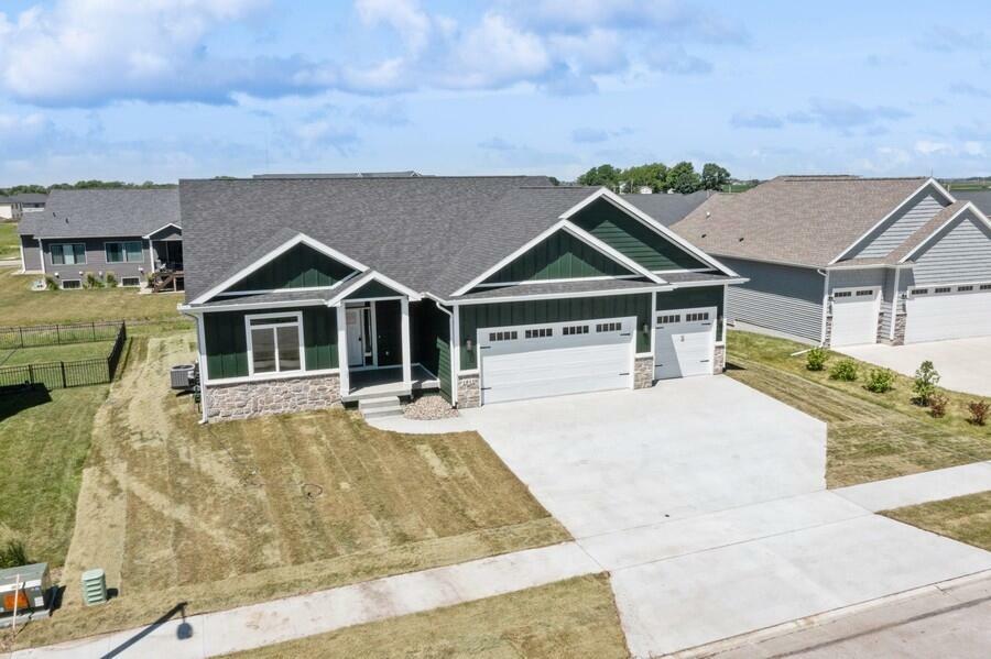 Property Photo:  1811 Ledges Drive  IA 50010 