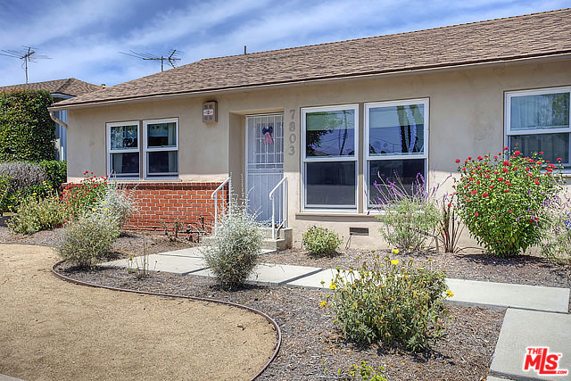 Property Photo:  7803  Flight Ave  CA 90045 