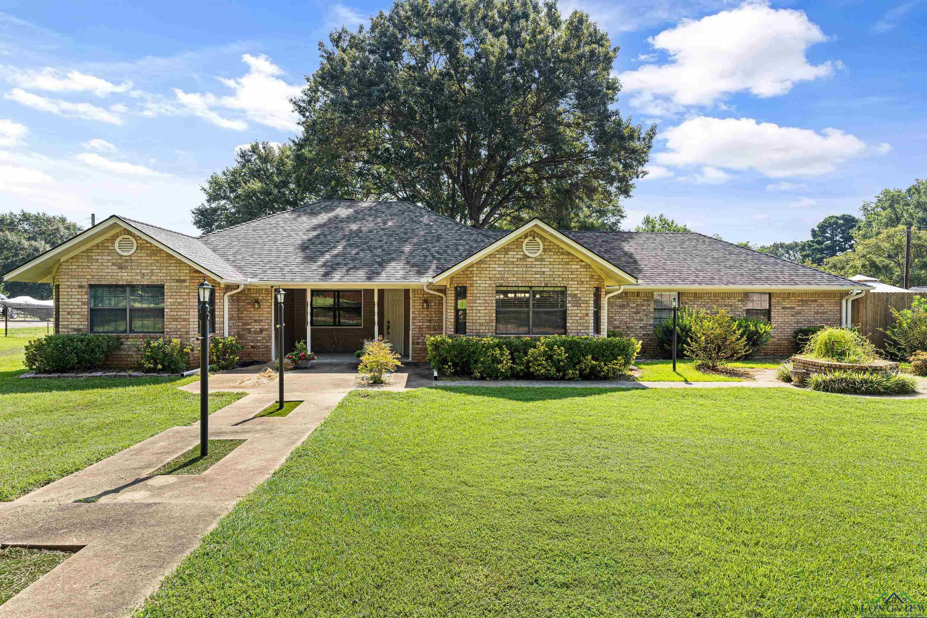 Property Photo:  105 Lindsey Brook  TX 75605 