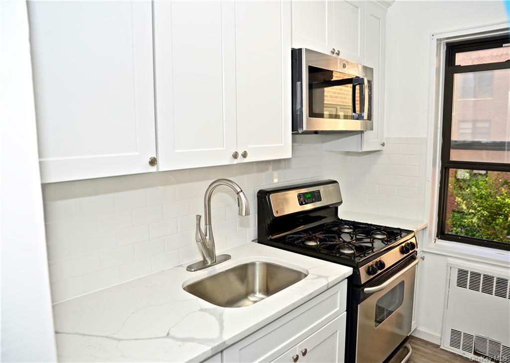 Property Photo:  2 Fisher Drive 321  NY 10552 