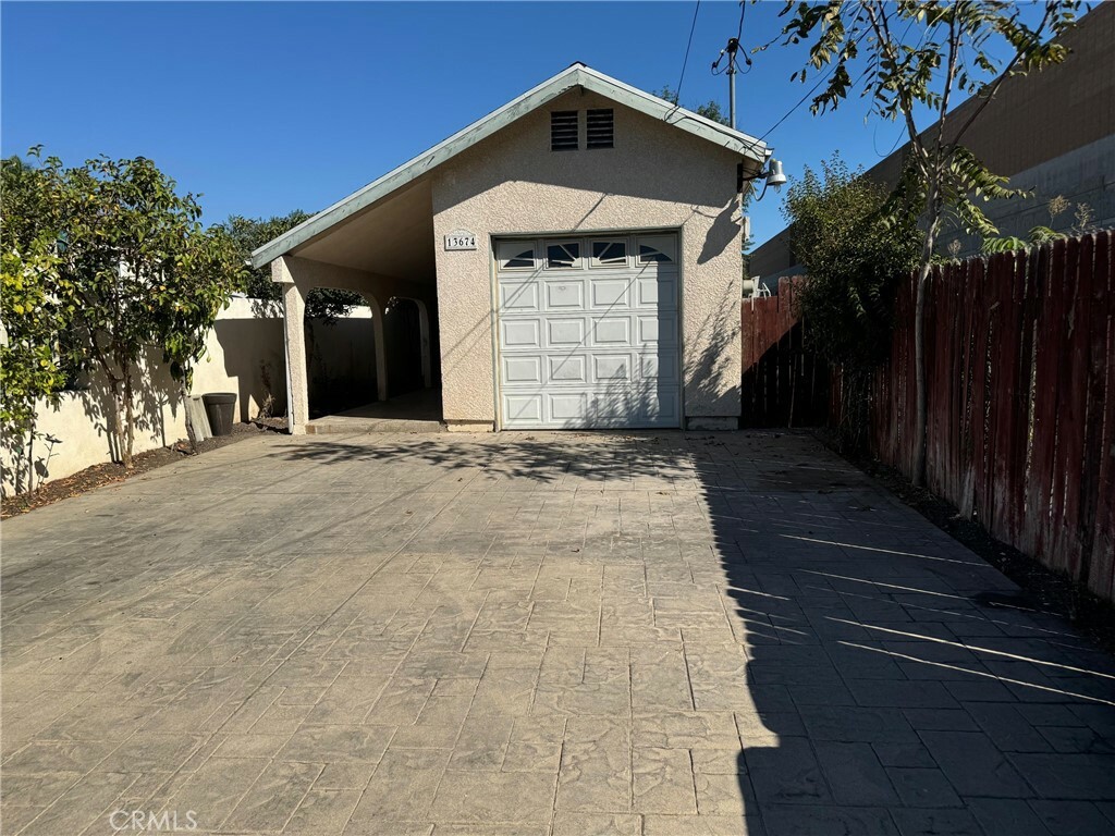 Property Photo:  13674 Gager Street  CA 91331 