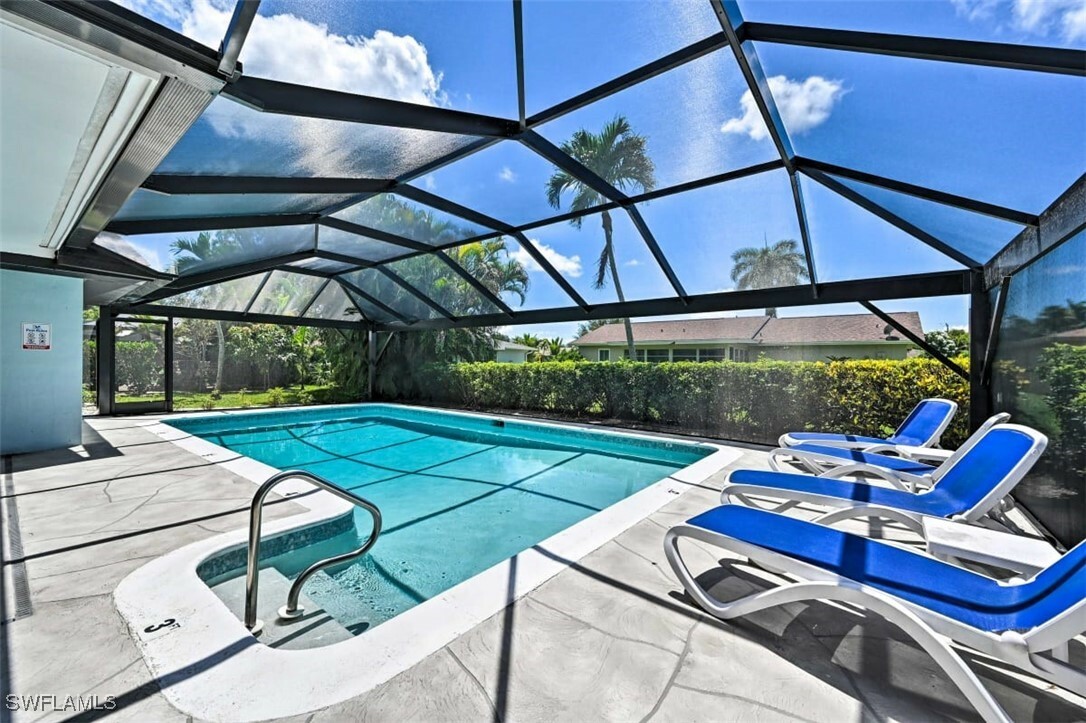 Property Photo:  903 Roseate Drive  FL 34104 