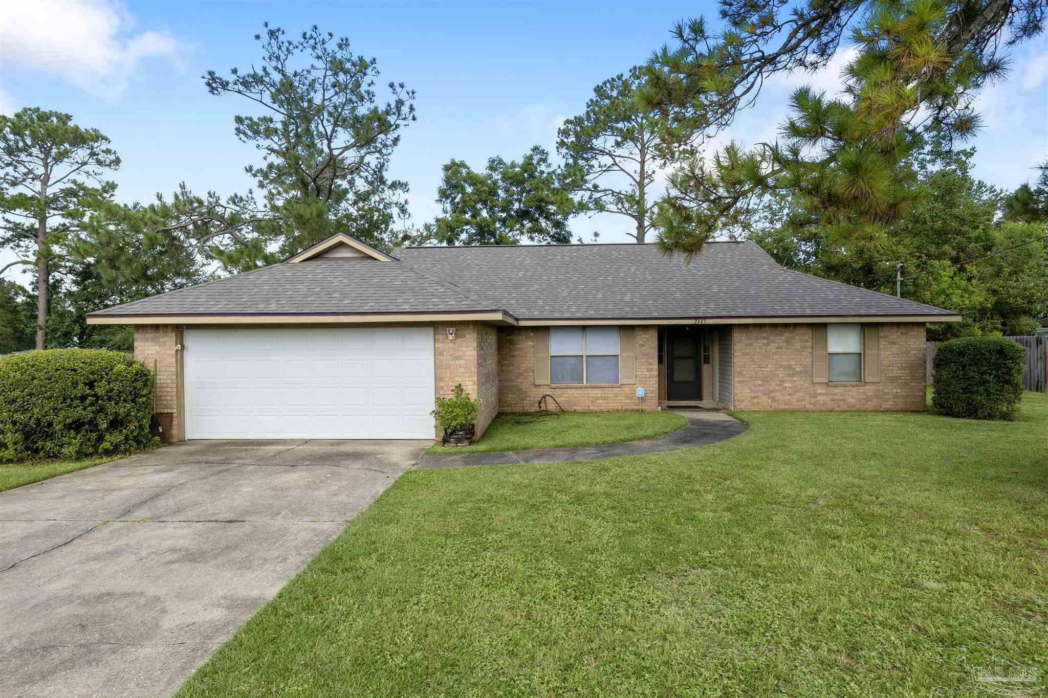 Property Photo:  2243 Cricket Ridge Dr  FL 32533 