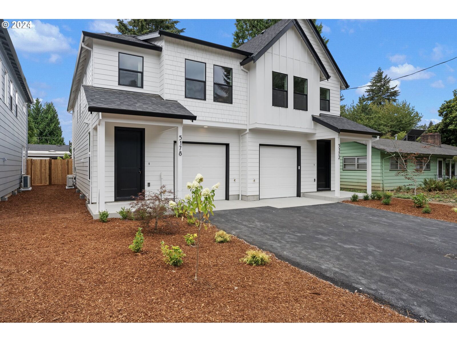 Property Photo:  5178 SE Jackson St  OR 97222 