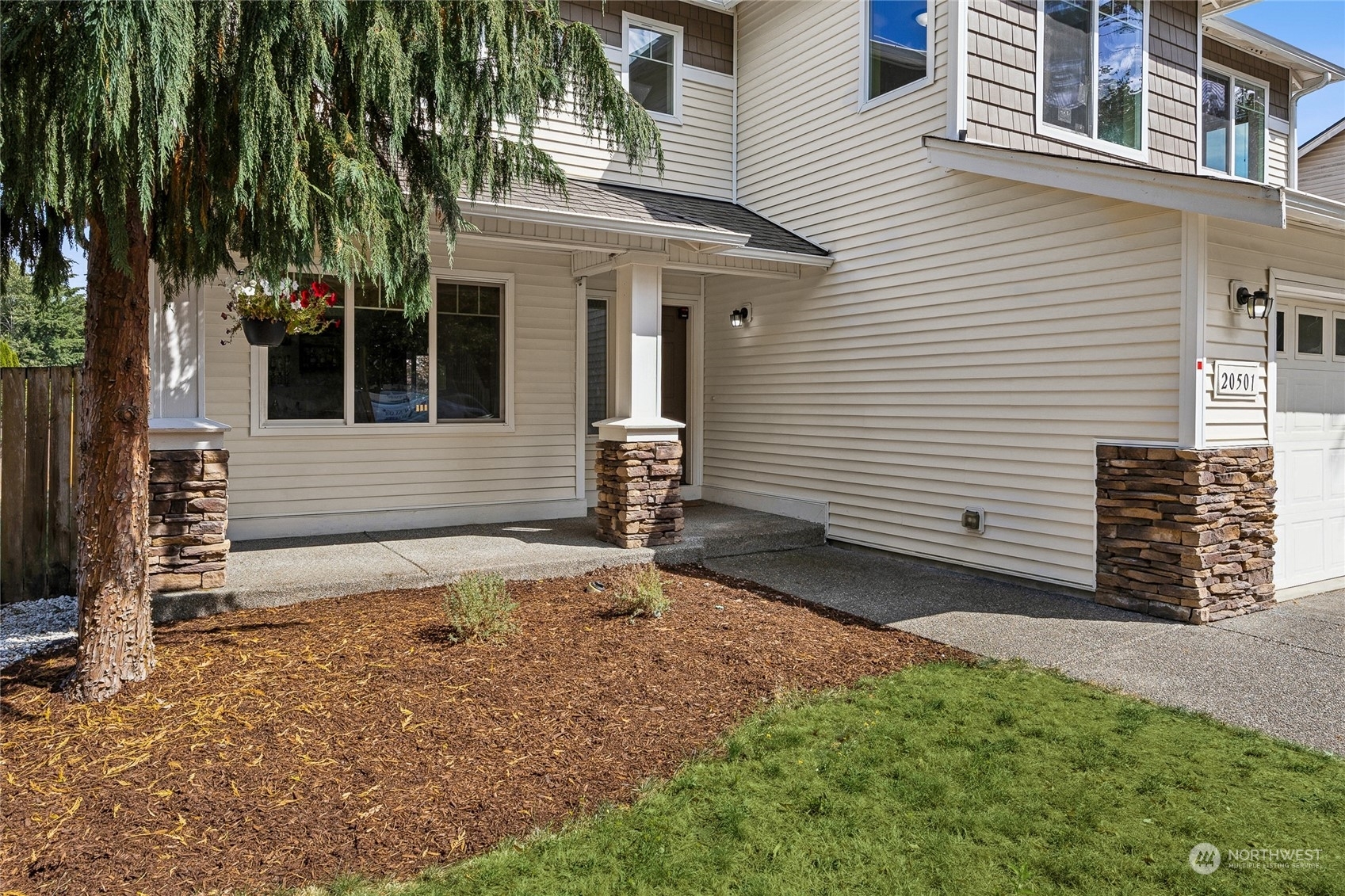 Property Photo:  20501 84th Avenue Ct E  WA 98387 