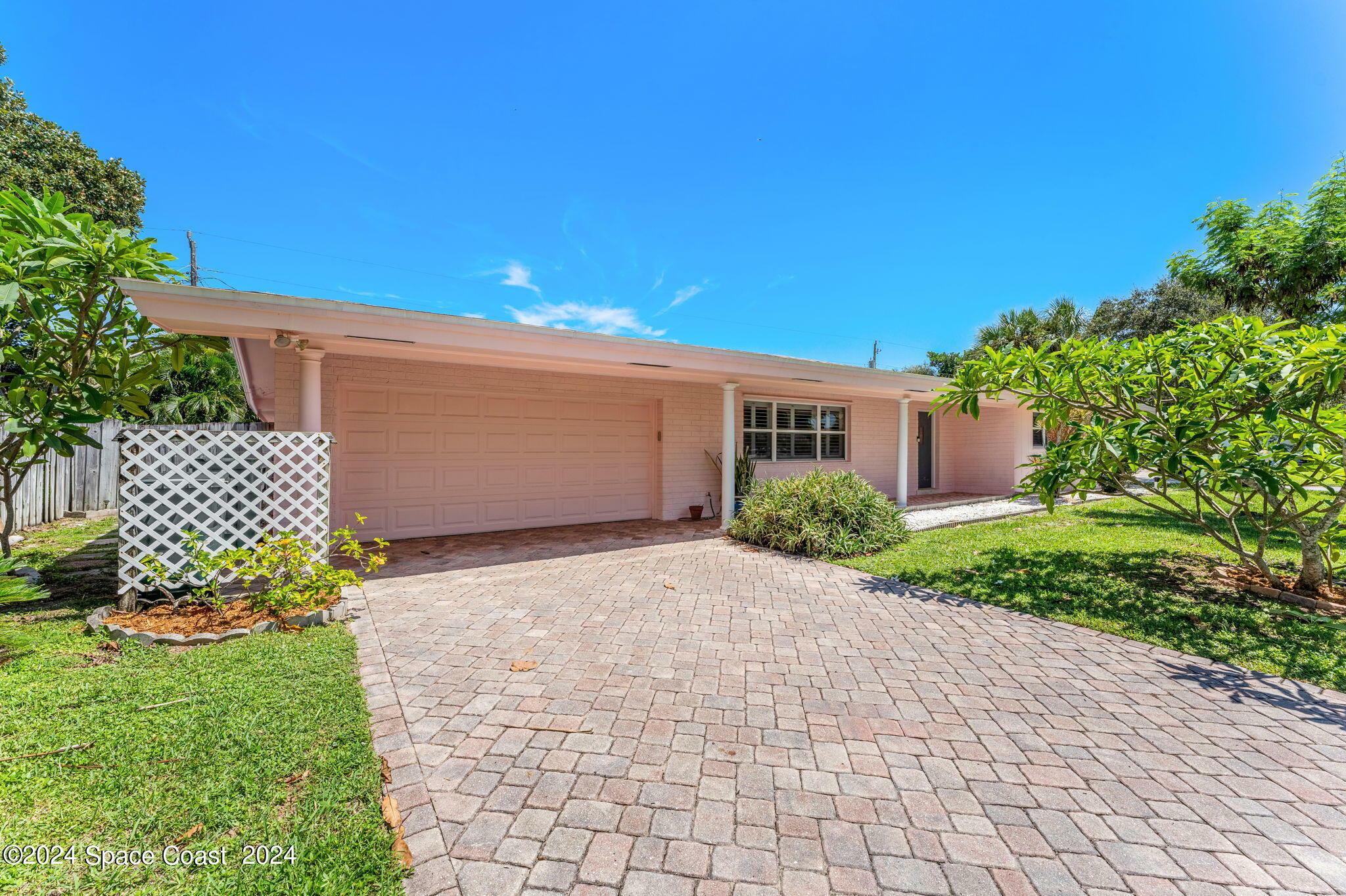 Property Photo:  500 Seabreeze Drive  FL 32903 