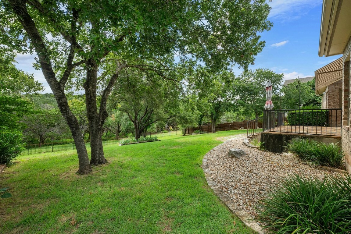 Property Photo:  807 Palos Verdes Drive  TX 78734 