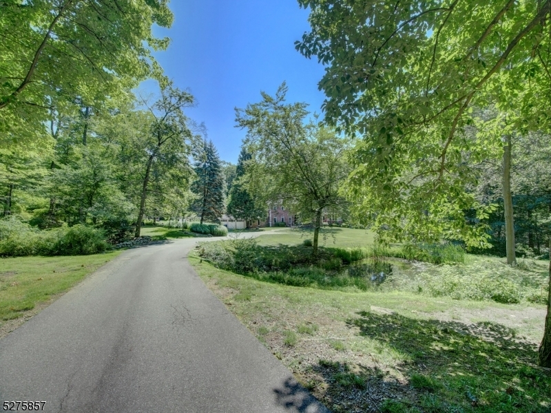 Property Photo:  29 N Gate Rd  NJ 07945 