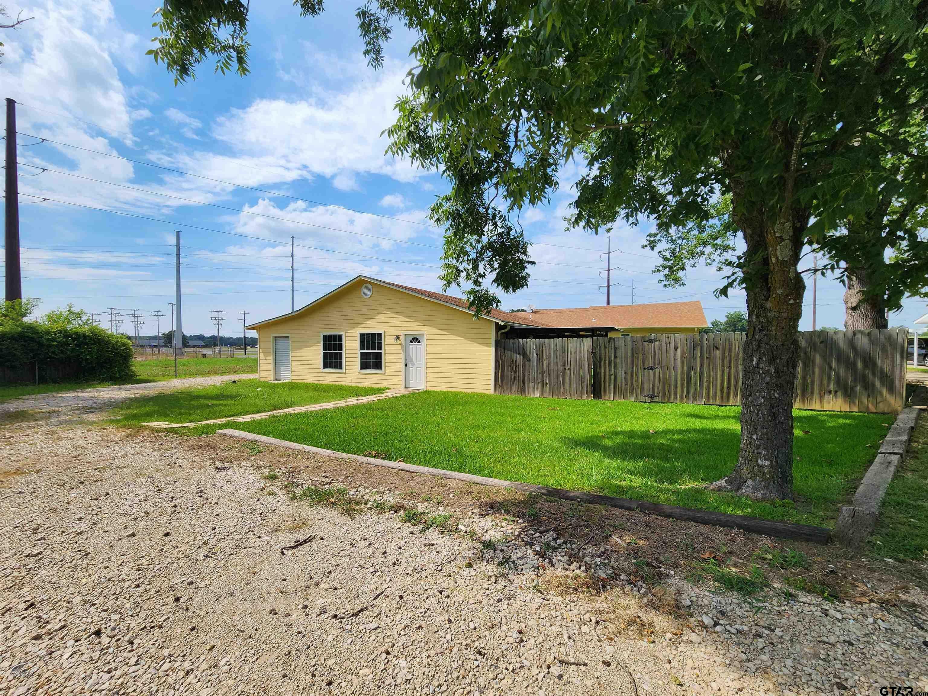 Property Photo:  1118 B E Goode  TX 75783 