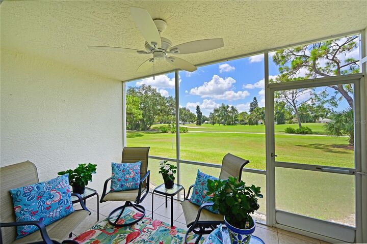 Property Photo: 6904 Drewrys Bluff 803 FL 34203