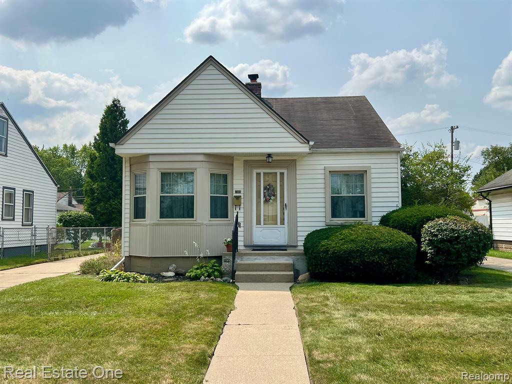 Property Photo: 23111 Cleveland Street MI 48124 3485