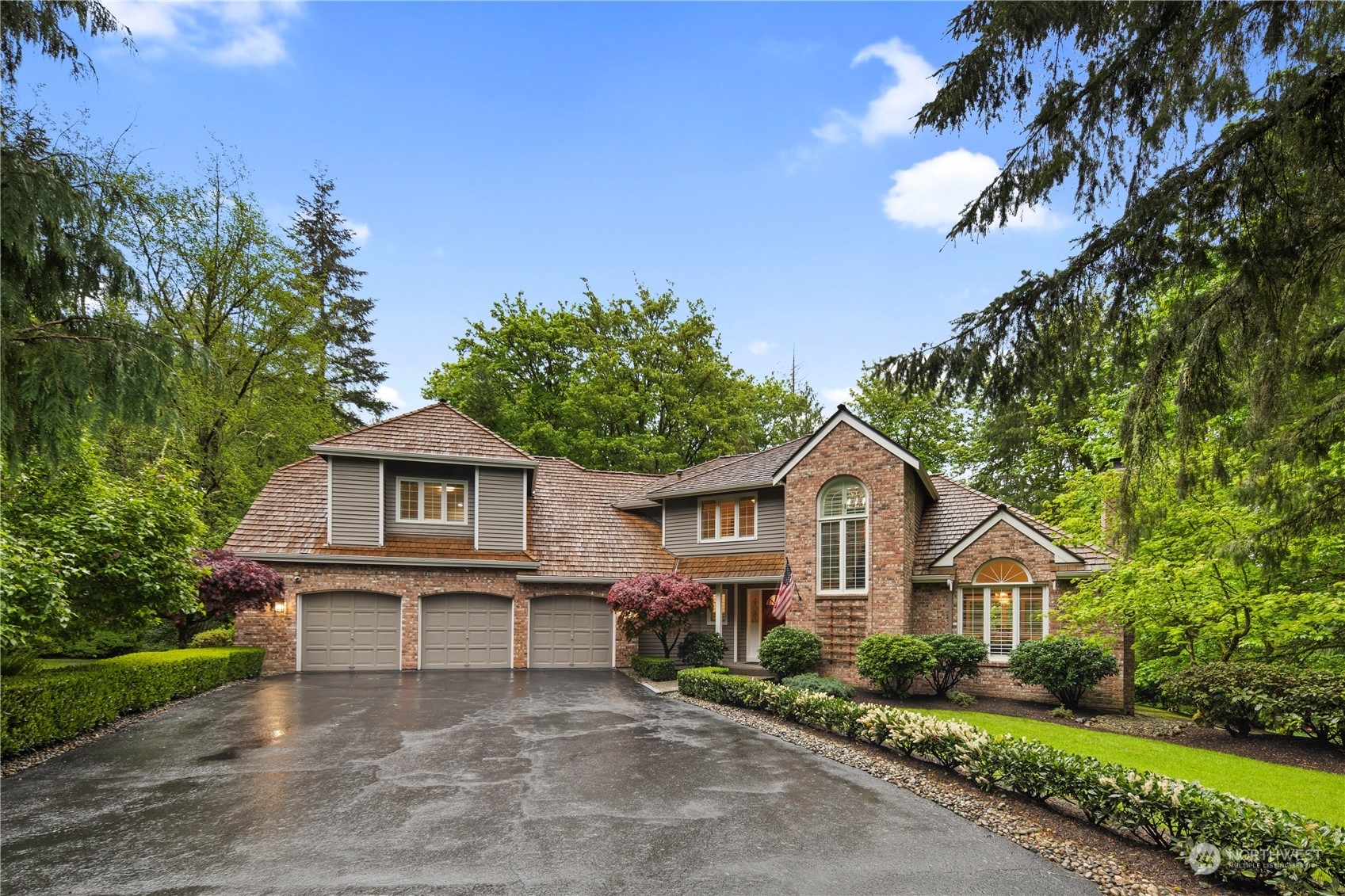 13108 207th Avenue SE  Issaquah WA 98027 photo