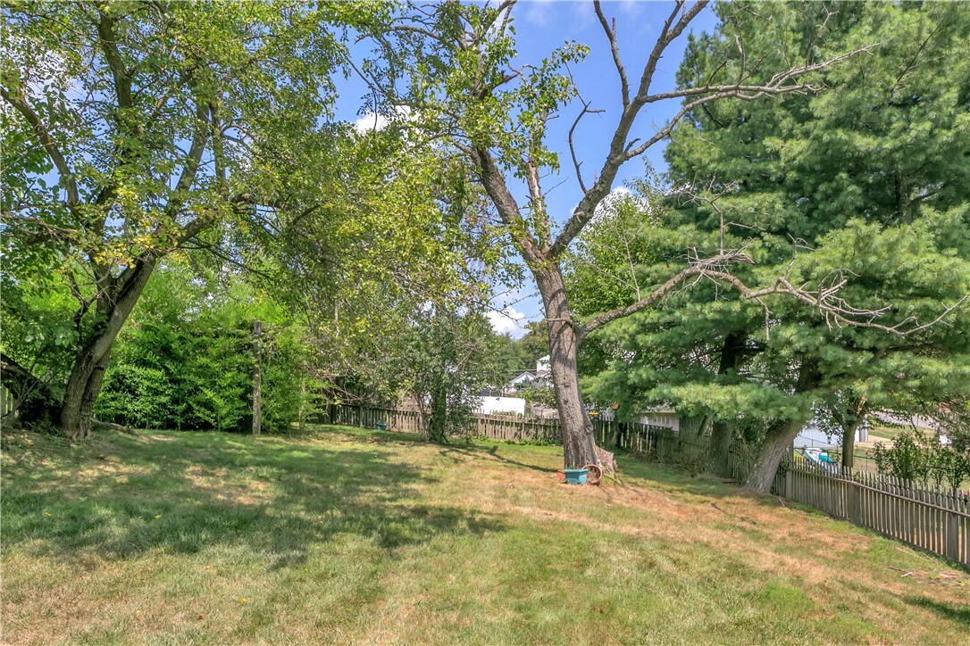 Property Photo:  2770 Bertha St  PA 15102 