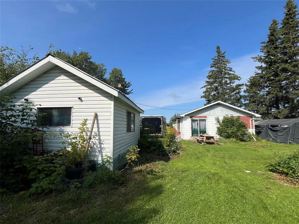 Photo de la propriété:  325 3rd Avenue Southeast  MB R7N 3J5 