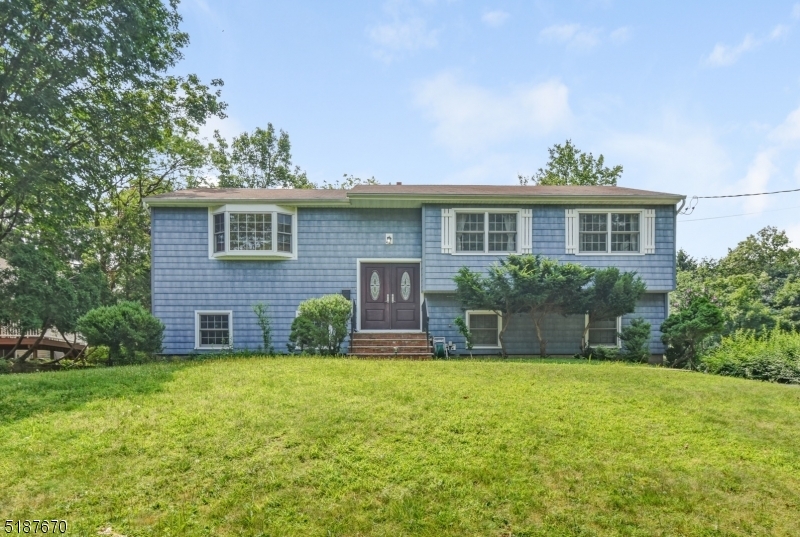 Property Photo:  28 Bear Brook Ln  NJ 07039 