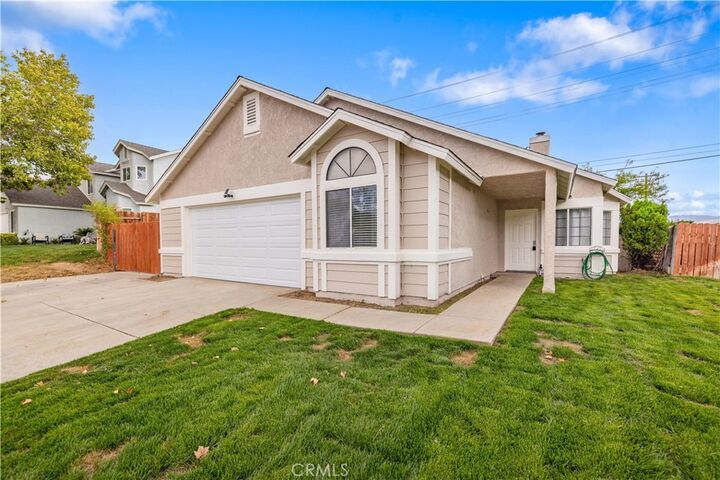 Property Photo: 3824 Balmont Street CA 93536