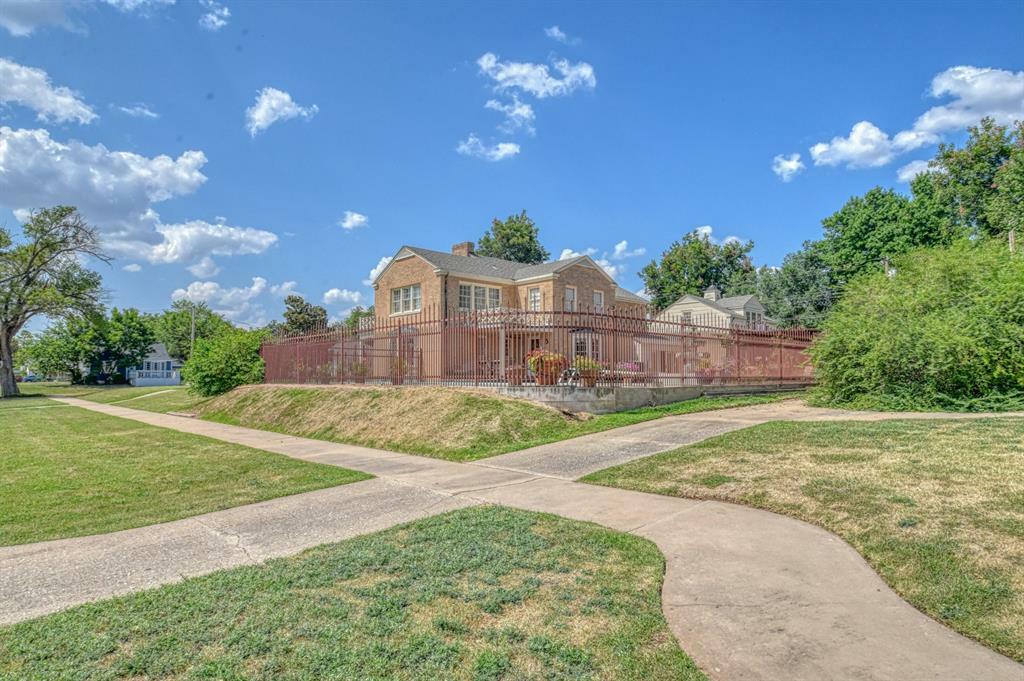 Property Photo:  1602 W Missouri Avenue  OK 73018 