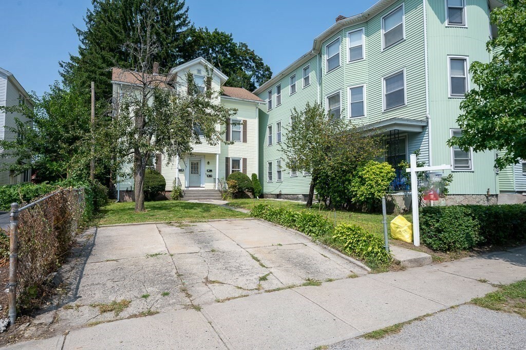 Property Photo:  9-11 Dover St  MA 01609 