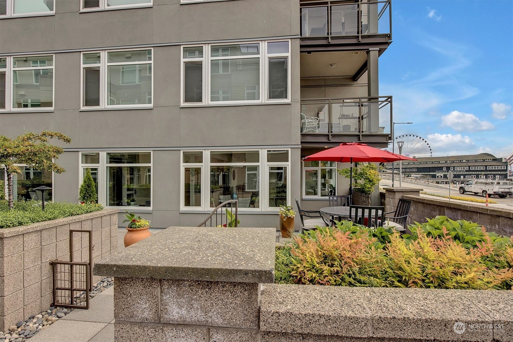 Property Photo:  1900 Alaskan Way 116  WA 98101 