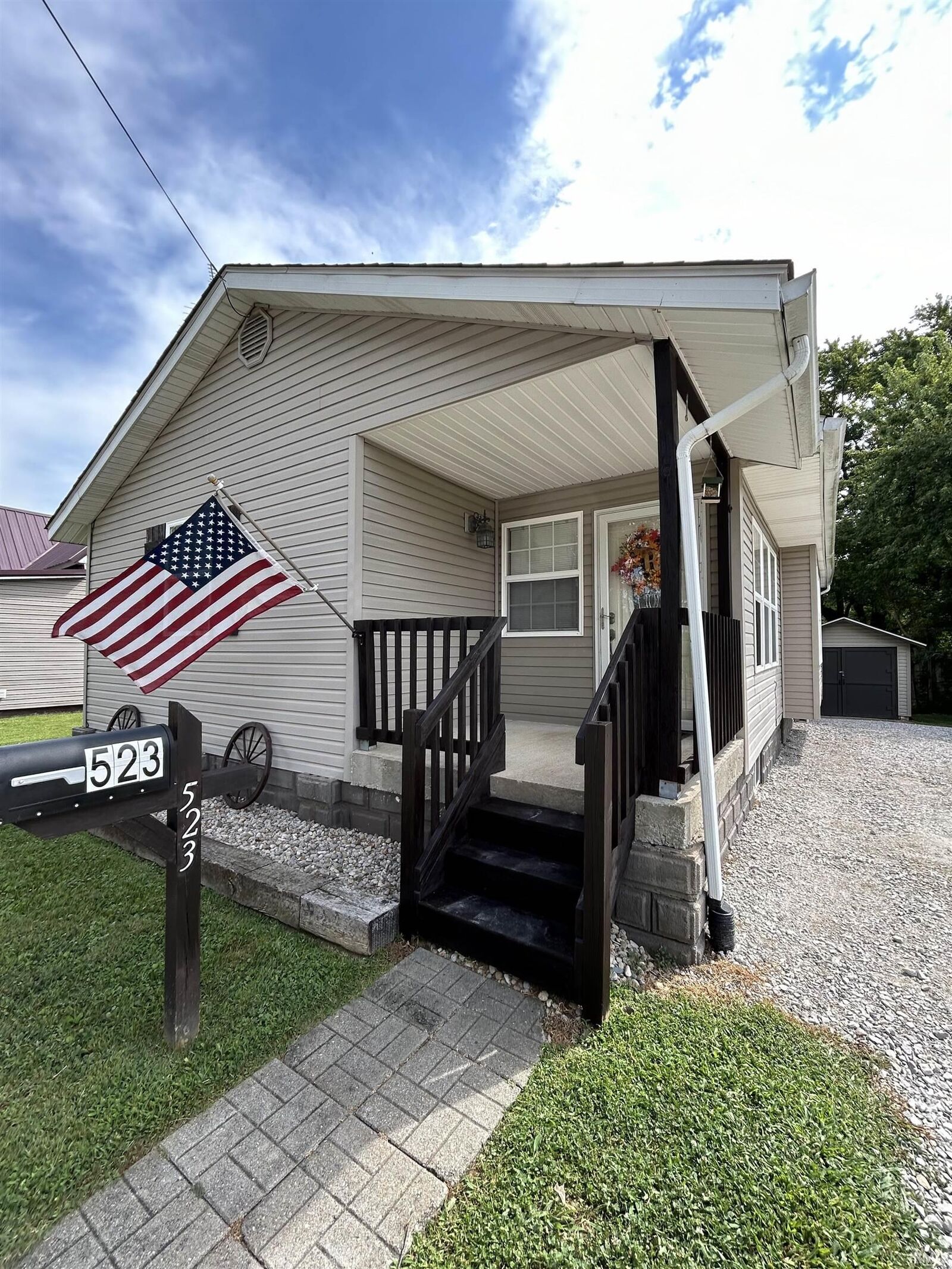 Property Photo:  523 N Main Street  IN 47660 