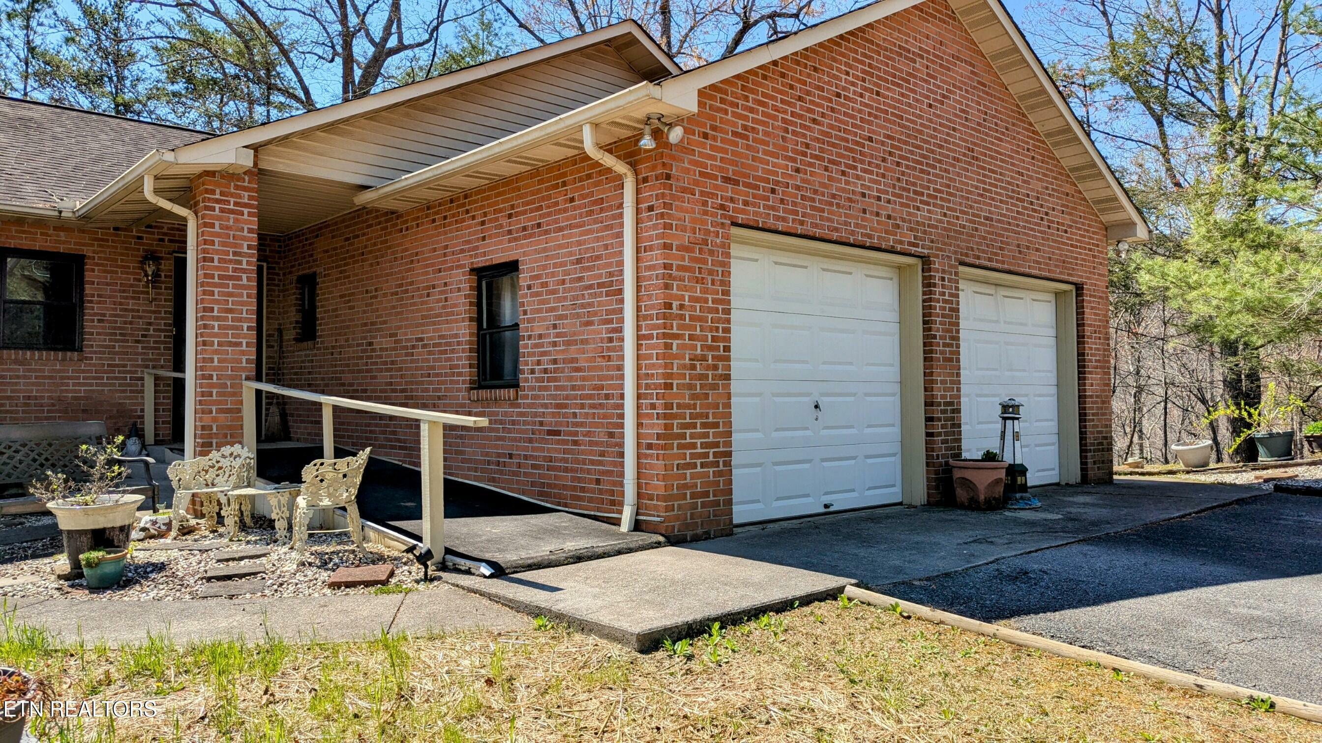 Property Photo: 1140 Little Smoky Rd TN 37738