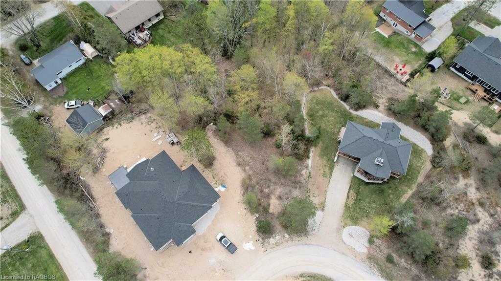 Property Photo: 56 Campbell Crescent ON N0H 2G0
