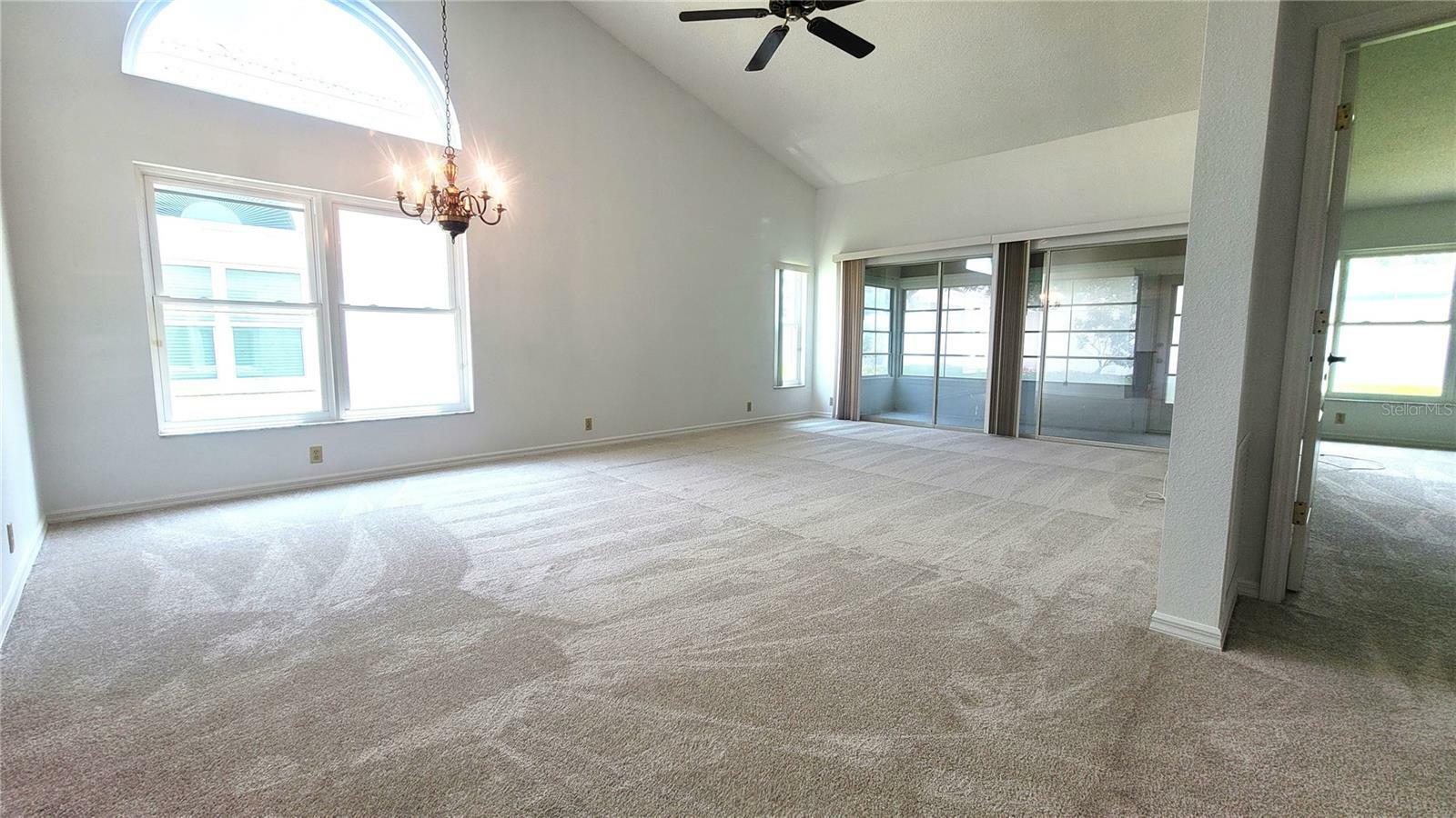 Property Photo:  4517 Muirfield Drive  FL 34210 