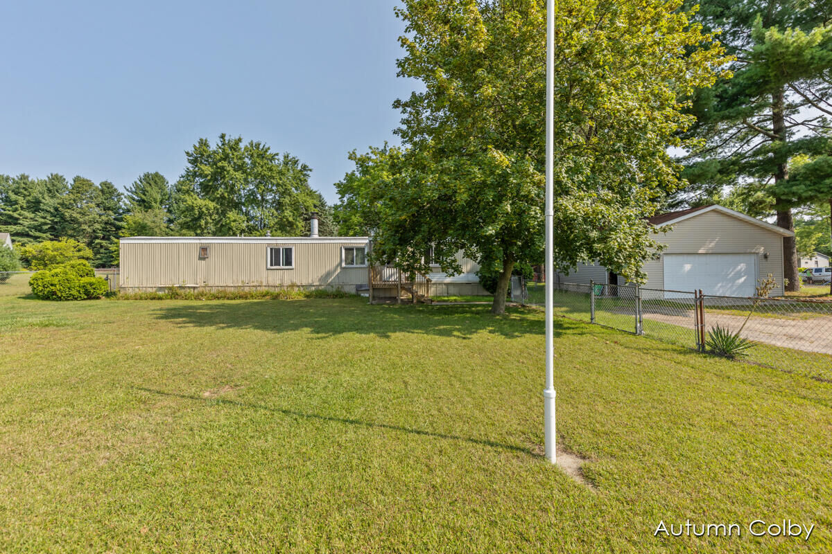 Property Photo:  12355 14 Mile Road NE  MI 48838 