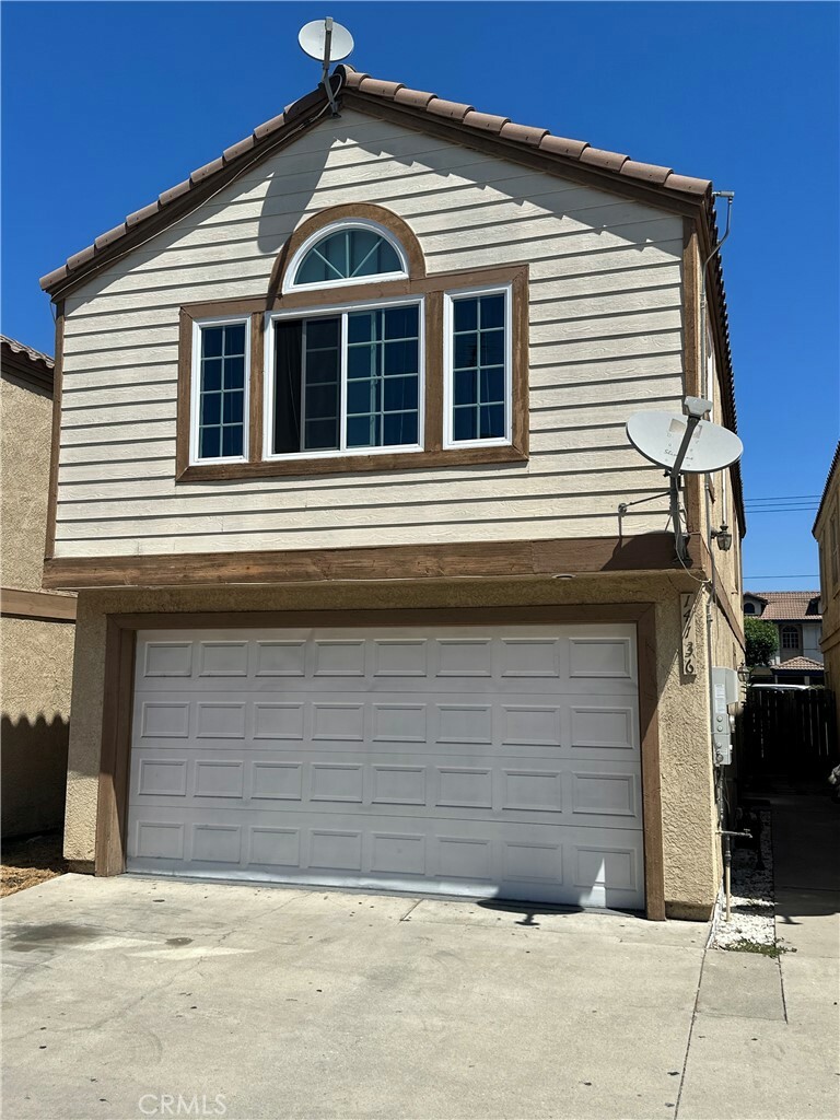 Property Photo:  14136 Orizaba Avenue  CA 90723 