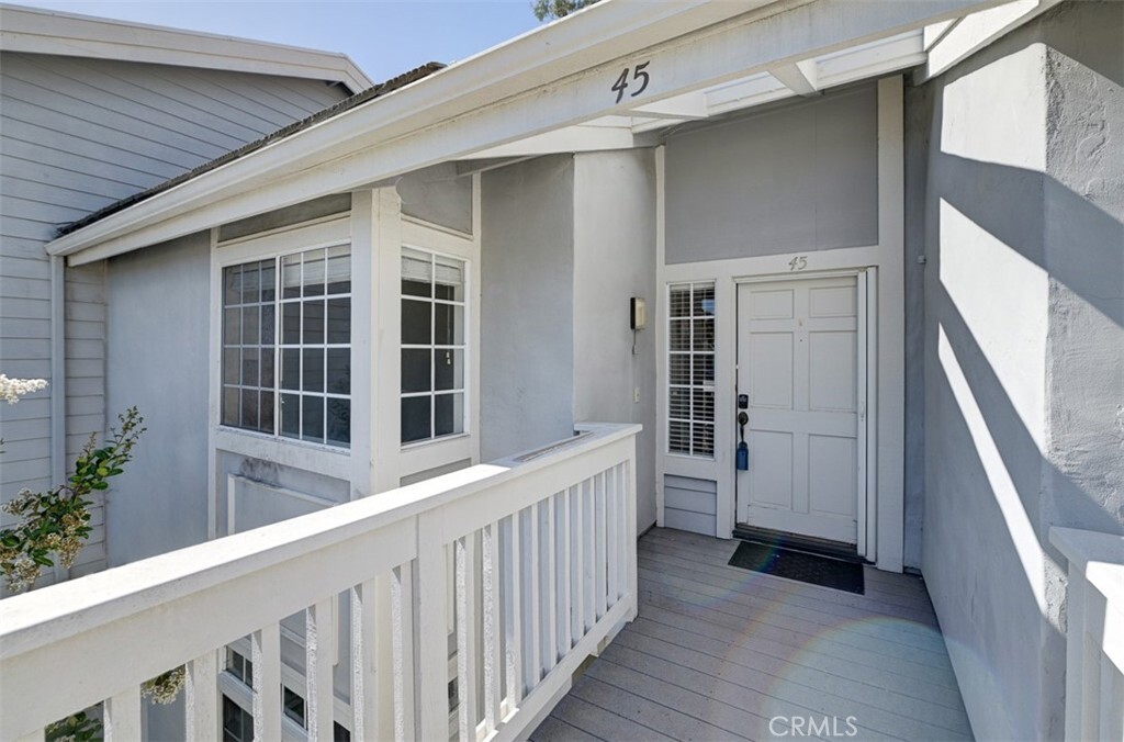 Property Photo: 45 Campton Place CA 92677