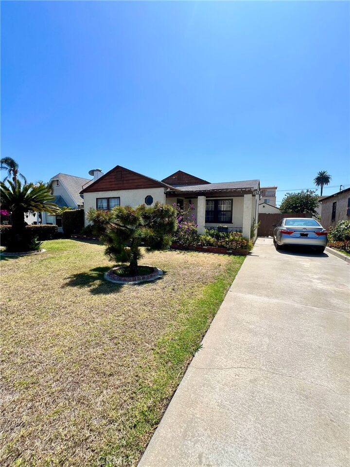 Property Photo:  1521 S Carmelina Avenue  CA 90025 