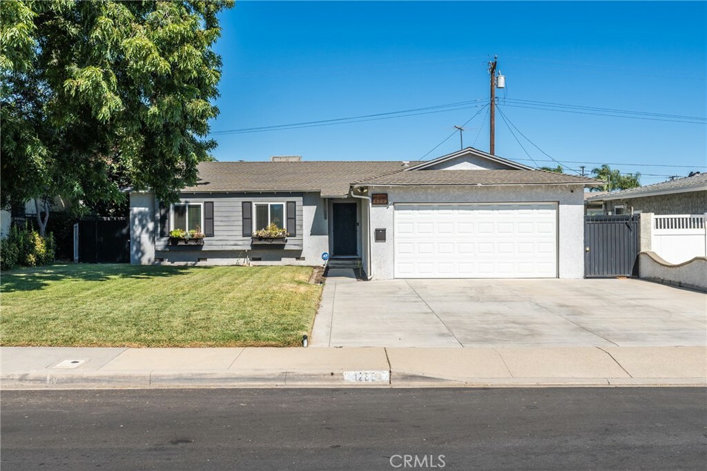 12861 Harmony Avenue  Chino CA 91710 photo