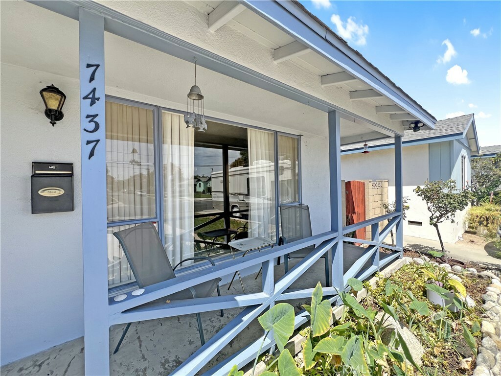 Property Photo:  7437 El Cerro Drive  CA 90620 